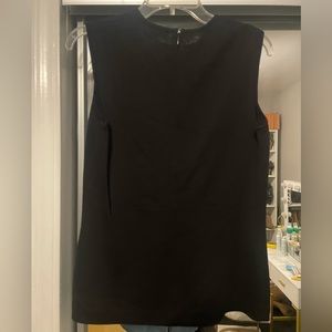 ST. John brand new sleeveless wool shirt